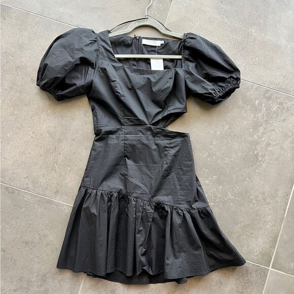 ASTR THE LABEL Mayfair Dress Fit & Flare Stretch Poplin Black Puff Sleeve Cutout - Picture 4 of 6